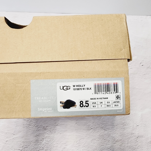 UGG Sandals - Picture 6 of 7